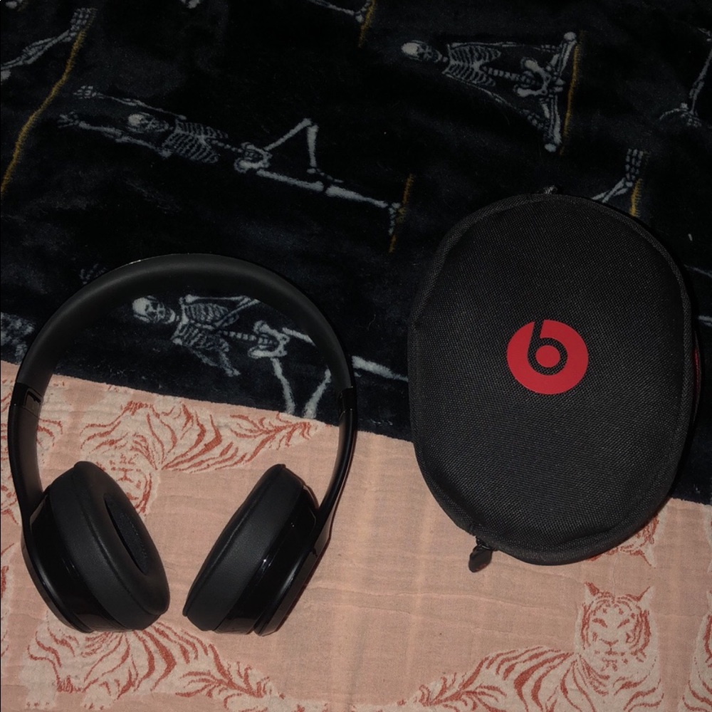 beats by dre solo3 wireless headphones